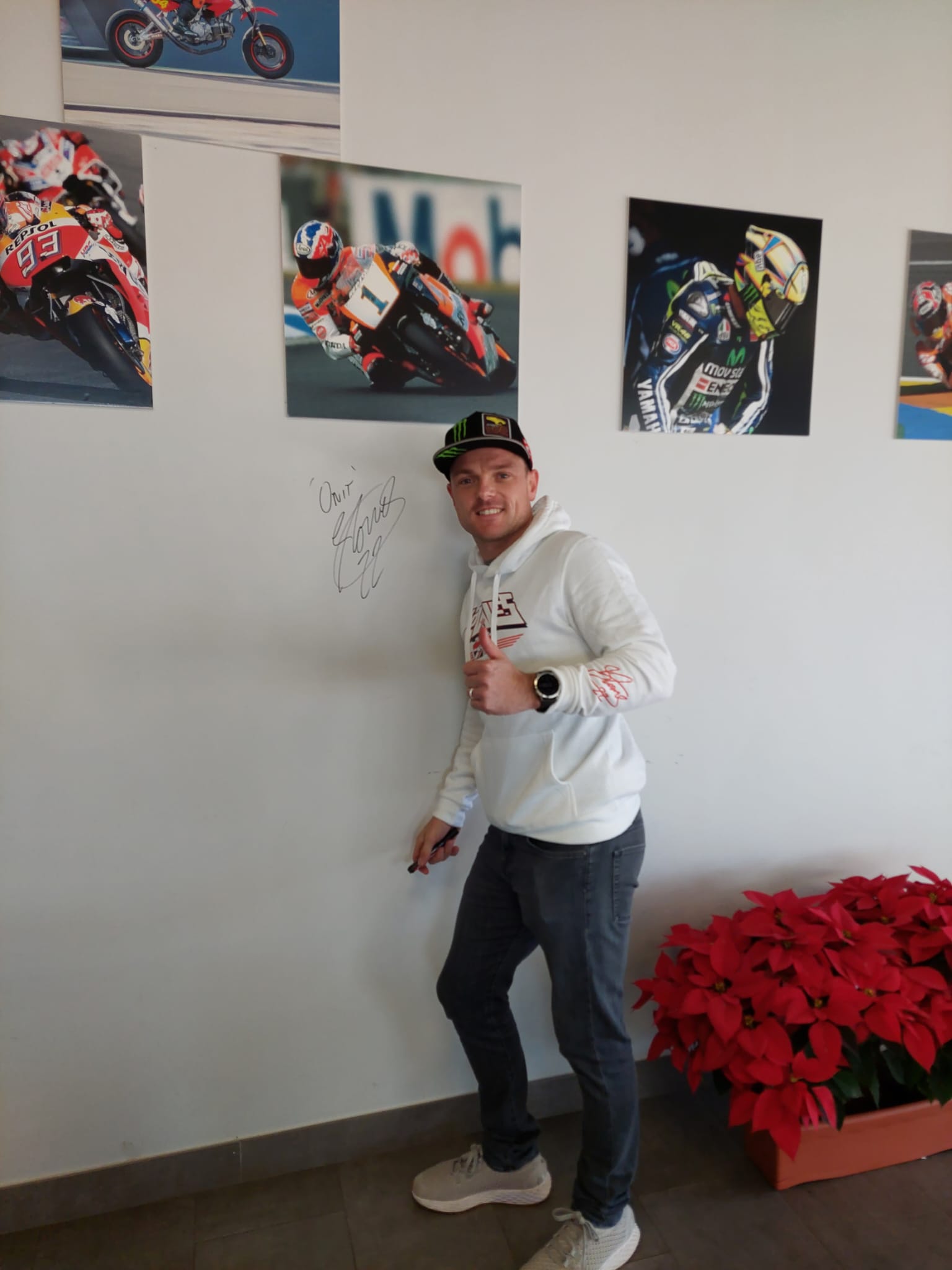 Sam Lowes, piloto de Moto2 visita nuestras instalaciones.